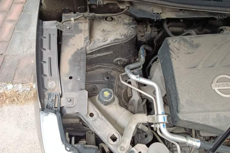 Used Nissan Qashqai 2017 2.0L CVT Elite Edition China V Standard Engine Bay Right