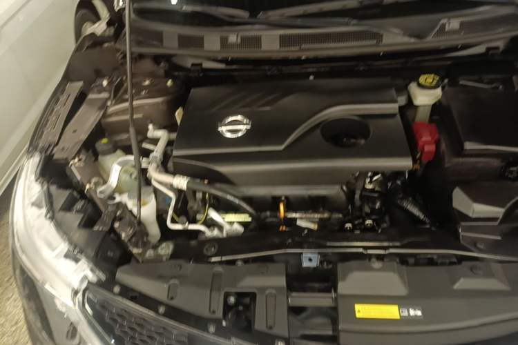Used Nissan Qashqai 2017 2.0L CVT Luxury Edition China VI Standard Engine Bay Right