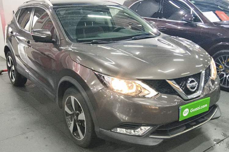 Used Nissan Qashqai 2017 2.0L CVT Luxury Edition China V Standard Front Right 45 Deg