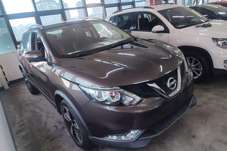 Used Nissan Qashqai 2017 2.0L CVT Smart Enjoyment Version China V Standard Front Right 45 Deg
