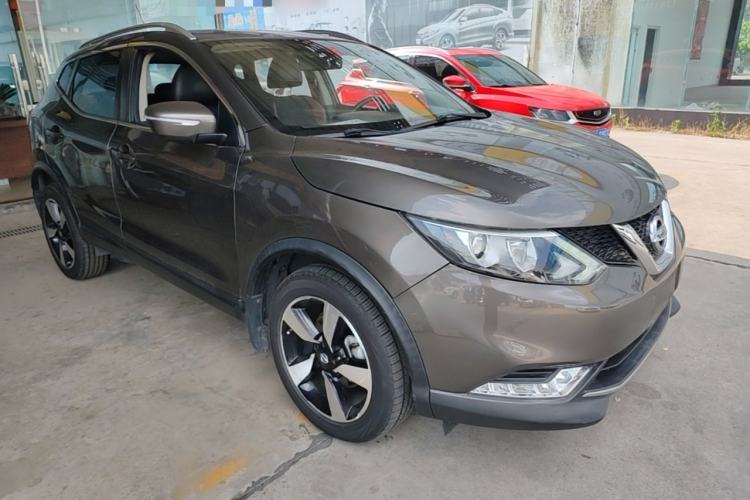 Used Nissan Qashqai 2017 2.0L CVT Smart Enjoyment Version China V Standard Front Right 45 Deg