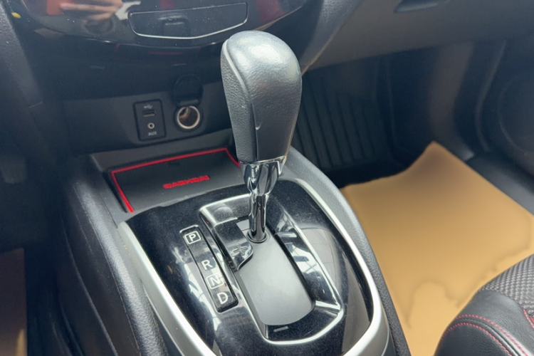 Used Nissan Qashqai 2017 2.0L CVT Smart Enjoyment Version China V Standard Gear Lever