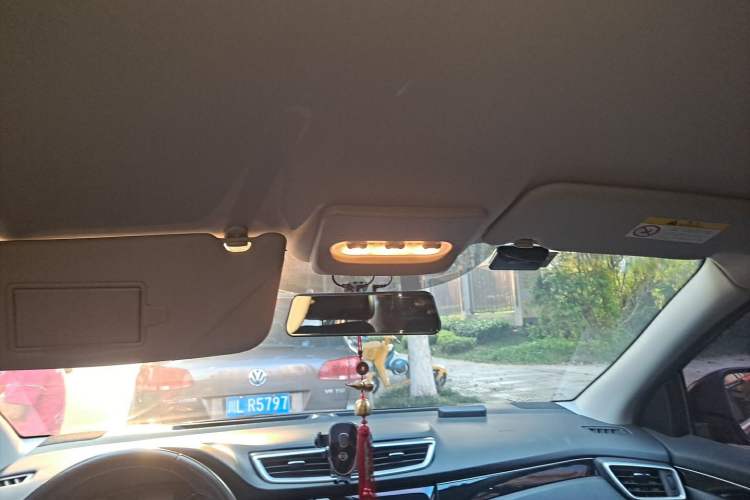 Used Nissan Qashqai 2017 2.0L CVT Smart Enjoyment Version China VI Standard Headliner