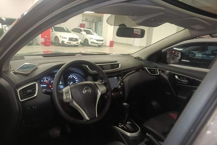 Used Nissan Qashqai 2017 2.0L CVT Luxury Edition China VI Standard Headliner