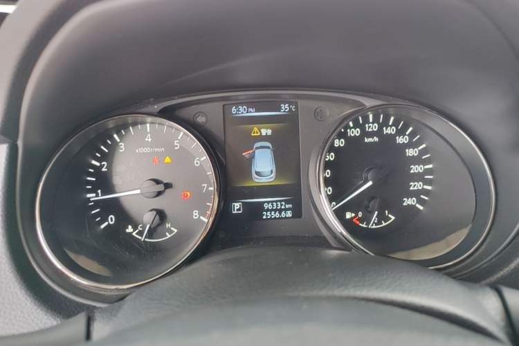 Used Nissan Qashqai 2017 2.0L CVT Smart Enjoyment Version China V Standard Instrument Cluster