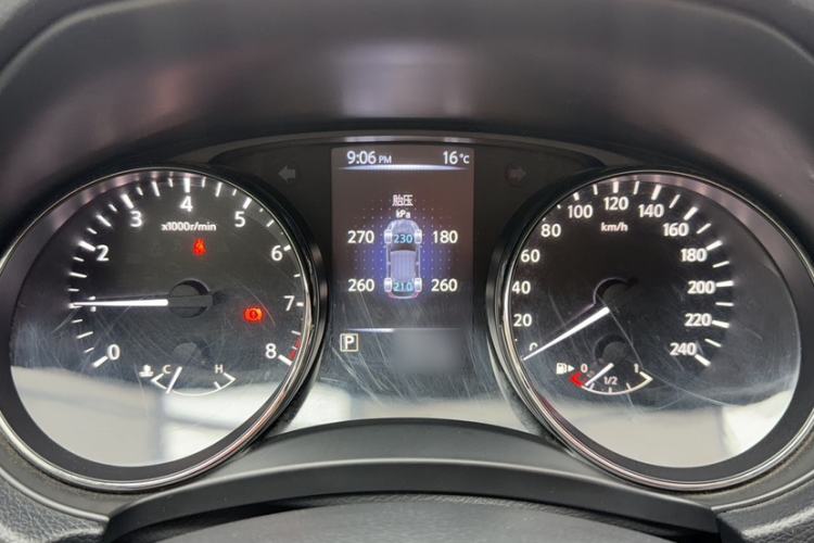Used Nissan Qashqai 2017 2.0L CVT Smart Enjoyment Version China V Standard Interior 4