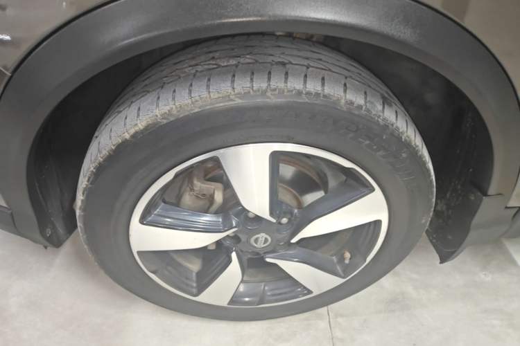 Used Nissan Qashqai 2017 2.0L CVT Smart Enjoyment Version China V Standard Left Front Wheel Hub