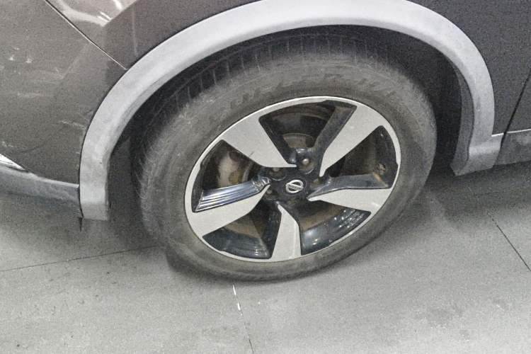 Used Nissan Qashqai 2017 2.0L CVT Luxury Edition China V Standard Left Front Wheel Hub
