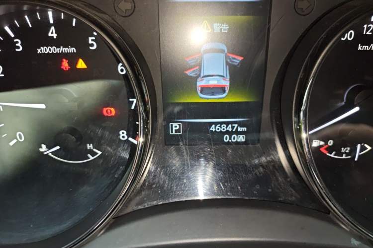 Used Nissan Qashqai 2017 2.0L CVT Luxury Edition China V Standard Odometer Close Up