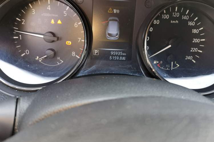 Used Nissan Qashqai 2017 2.0L CVT Smart Enjoyment Version China V Standard Odometer Close Up