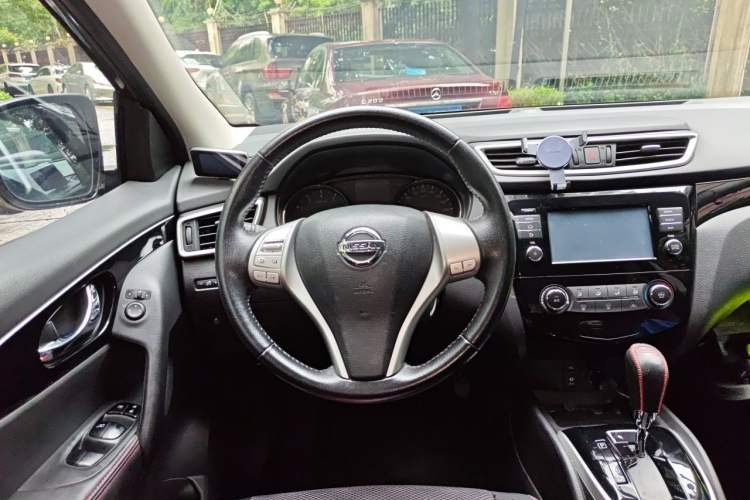 Used Nissan Qashqai 2017 2.0L CVT Luxury Edition China V Standard Steering Wheel