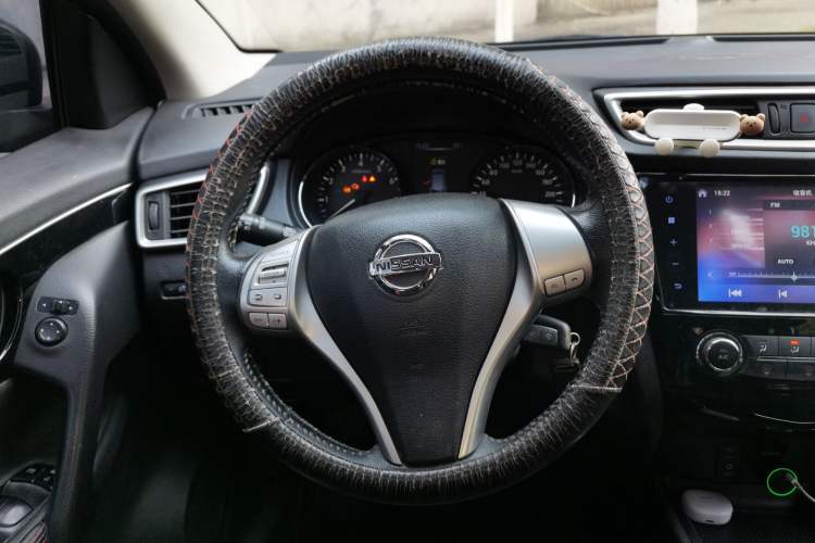 Used Nissan Qashqai 2017 2.0L CVT Smart Enjoyment Version China V Standard Steering Wheel