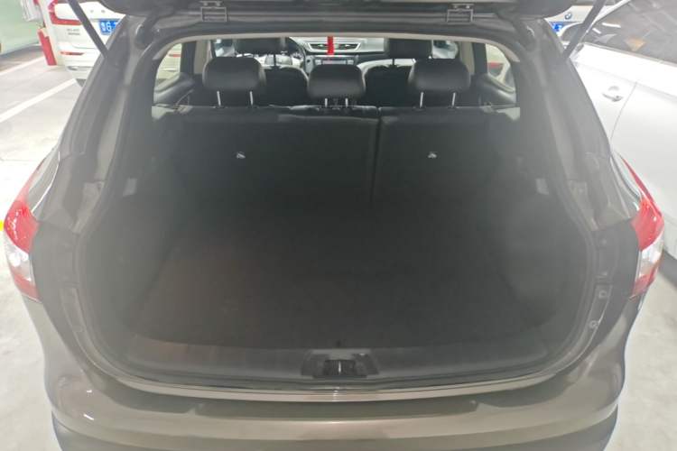 Used Nissan Qashqai 2017 2.0L CVT Smart Enjoyment Version China V Standard Trunk