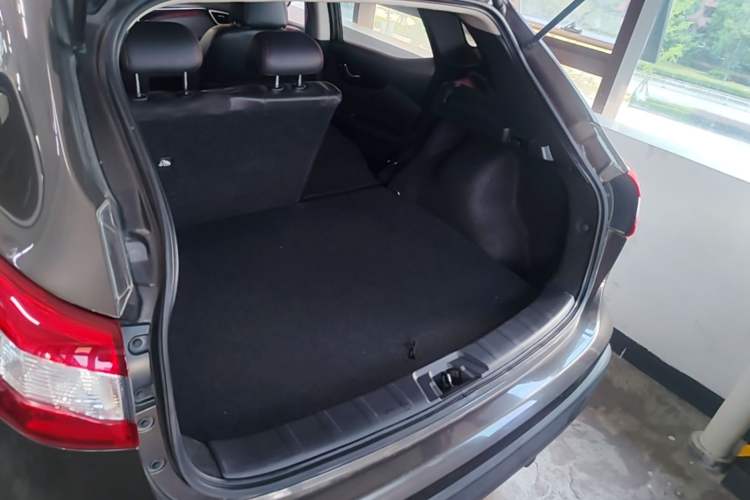 Used Nissan Qashqai 2017 2.0L CVT Smart Enjoyment Version China V Standard Trunk