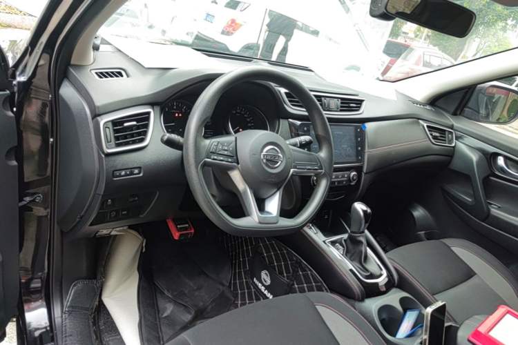 Used Nissan Qashqai 2019 2.0L CVT Smart Enjoyment Version Center Console