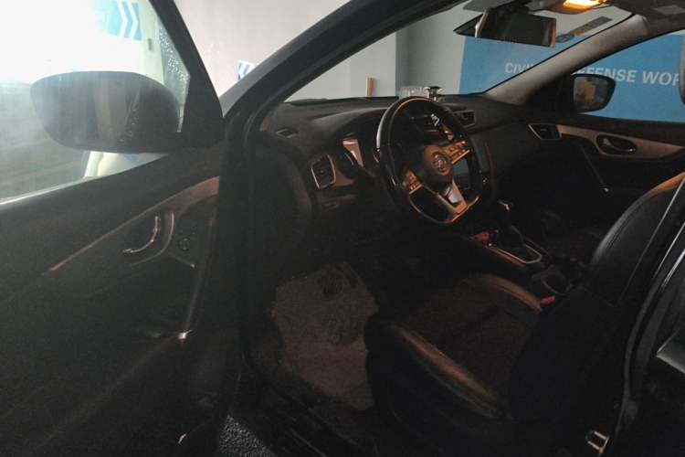 Used Nissan Qashqai 2019 2.0L CVT Luxury Edition Driver Seat