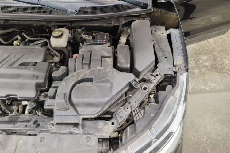 Used Nissan Qashqai 2019 2.0L CVT Smart Enjoyment Version Engine Bay Left