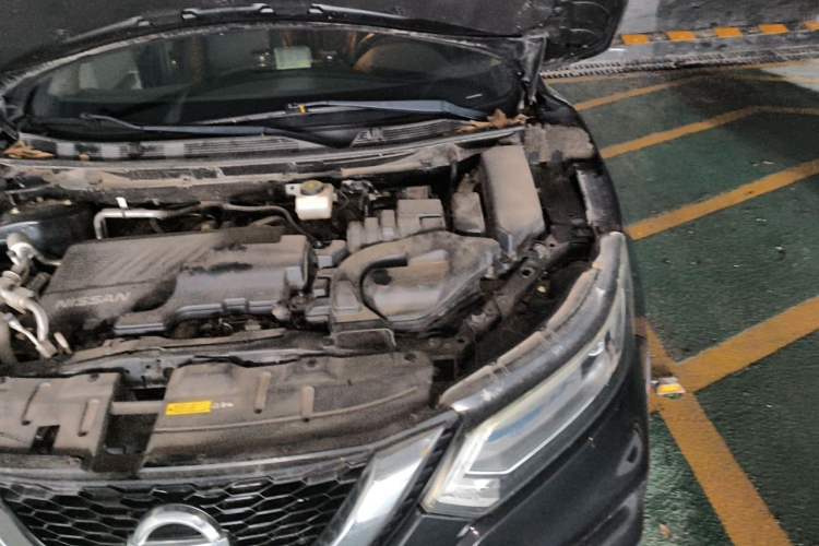 Used Nissan Qashqai 2019 2.0L CVT Luxury Edition Engine Bay Left