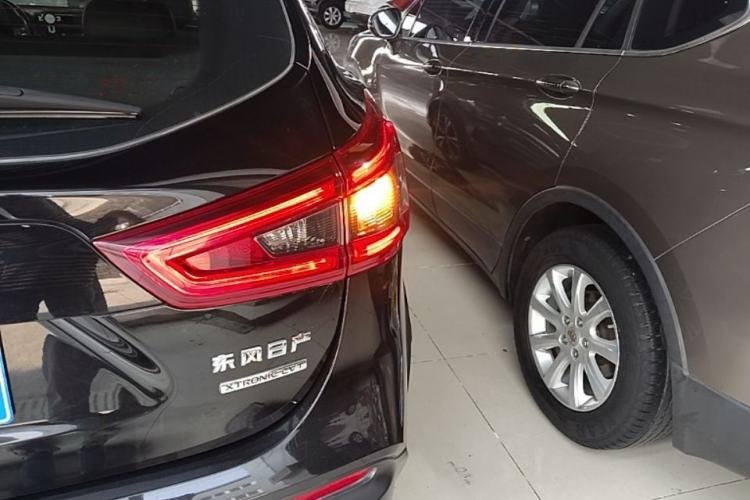 Used Nissan Qashqai 2019 2.0L CVT Luxury Edition Exterior 3