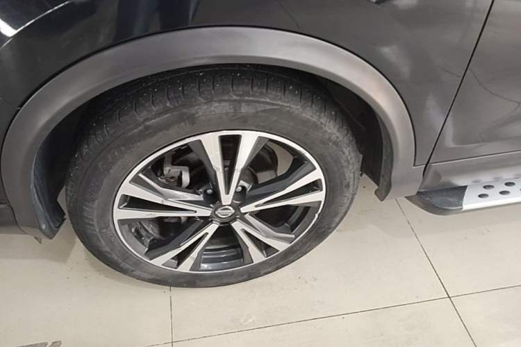 Used Nissan Qashqai 2019 2.0L CVT Luxury Edition Exterior 4