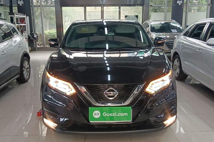 Used Nissan Qashqai 2019 2.0L CVT Luxury Edition Front