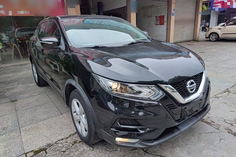 Used Nissan Qashqai 2019 2.0L CVT Smart Enjoyment Version Front Right 45 Deg