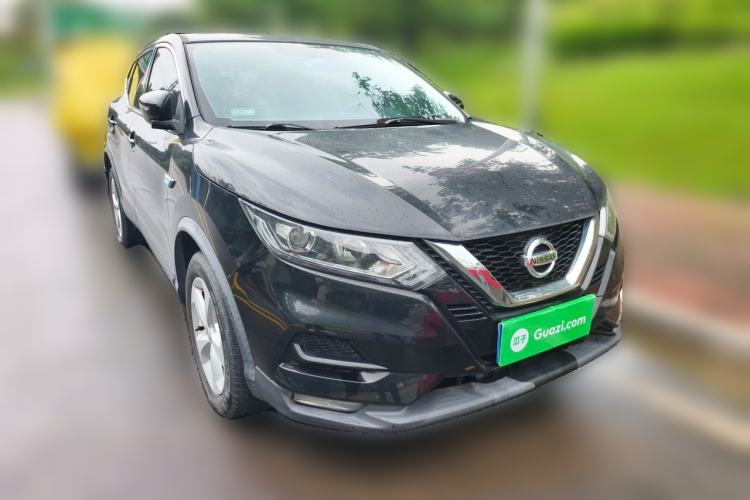 Used Nissan Qashqai 2019 2.0L CVT Smart Enjoyment Version Front Right 45 Deg