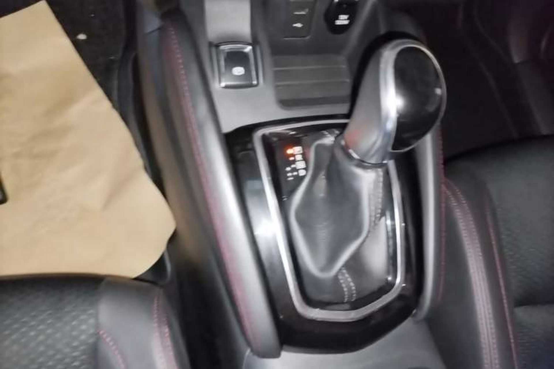 Used Nissan Qashqai 2019 2.0L CVT Luxury Edition Gear Lever