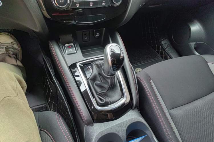 Used Nissan Qashqai 2019 2.0L CVT Smart Enjoyment Version Gear Lever