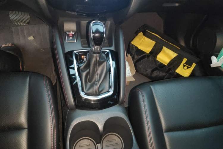 Used Nissan Qashqai 2019 2.0L CVT Smart Enjoyment Version Gear Lever