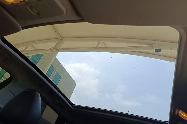 Used Nissan Qashqai 2019 2.0L CVT Luxury Edition Headliner