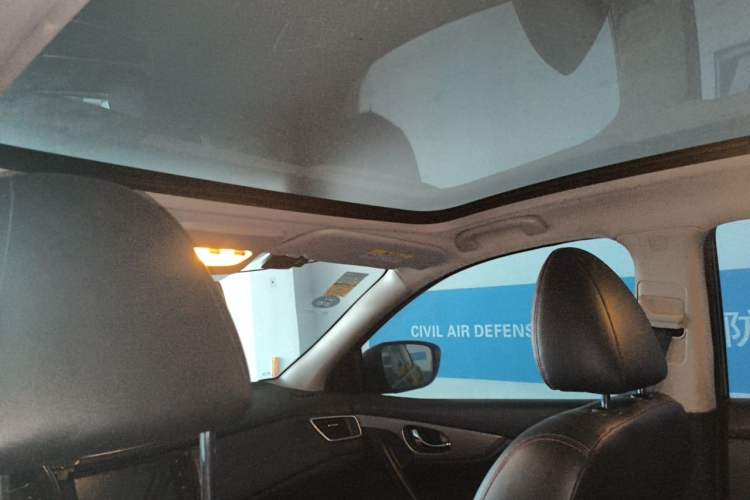 Used Nissan Qashqai 2019 2.0L CVT Luxury Edition Headliner