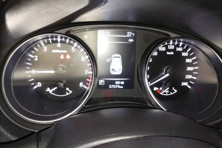 Used Nissan Qashqai 2019 2.0L CVT Luxury Edition Instrument Cluster
