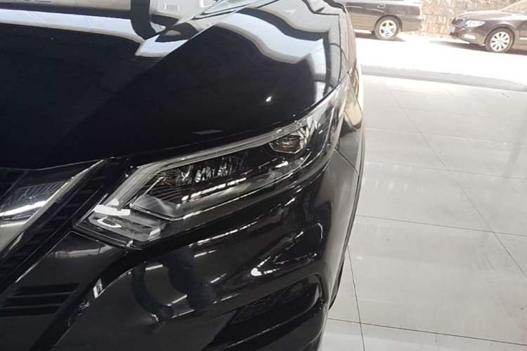 Used Nissan Qashqai 2019 2.0L CVT Luxury Edition Left Front Headlight