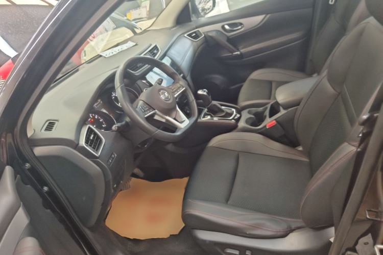 Used Nissan Qashqai 2019 2.0L CVT Luxury Edition Left Front Seat