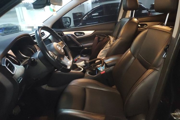 Used Nissan Qashqai 2019 2.0L CVT Luxury Edition Left Front Seat
