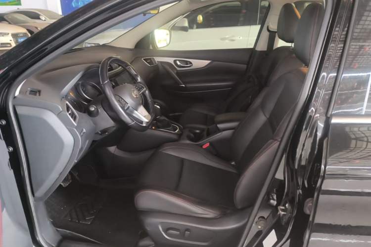 Used Nissan Qashqai 2019 2.0L CVT Luxury Edition Left Front Seat