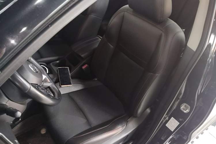 Used Nissan Qashqai 2019 2.0L CVT Luxury Edition Left Front Seat