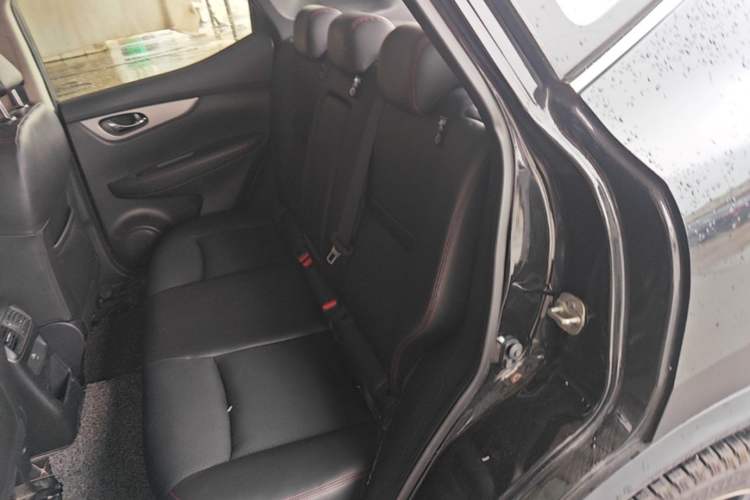 Used Nissan Qashqai 2019 2.0L CVT Luxury Edition Left Rear Seat