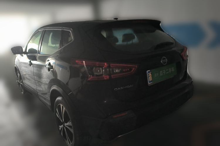 Used Nissan Qashqai 2019 2.0L CVT Luxury Edition Rear Left 45 Deg
