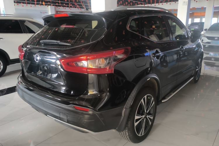 Used Nissan Qashqai 2019 2.0L CVT Luxury Edition Rear Right 45 Deg