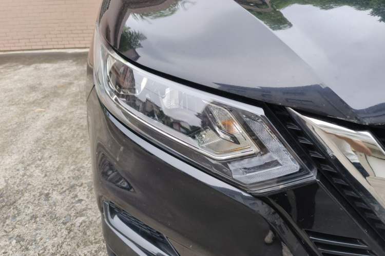 Used Nissan Qashqai 2019 2.0L CVT Smart Enjoyment Version Right Front Headlight