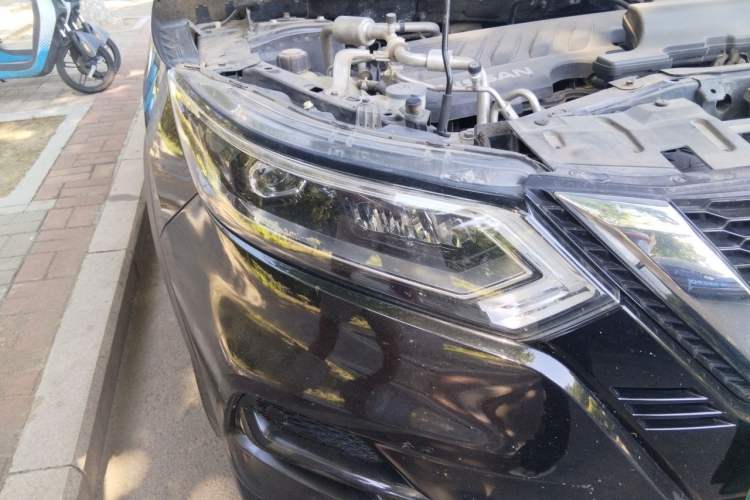Used Nissan Qashqai 2019 2.0L CVT Luxury Edition Right Front Headlight