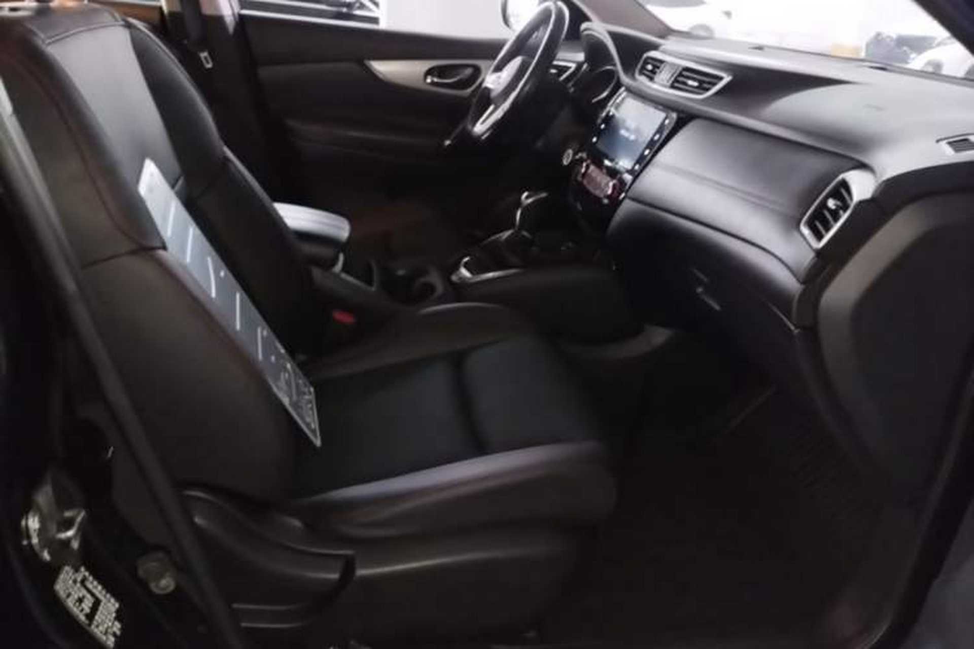 Used Nissan Qashqai 2019 2.0L CVT Luxury Edition Right Front Seat