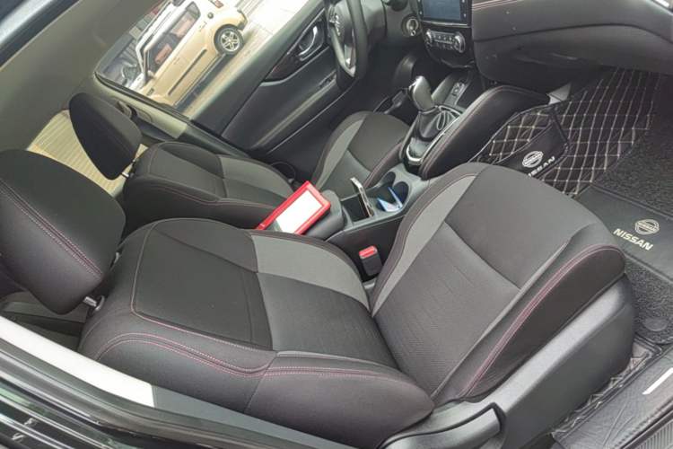 Used Nissan Qashqai 2019 2.0L CVT Smart Enjoyment Version Right Front Seat