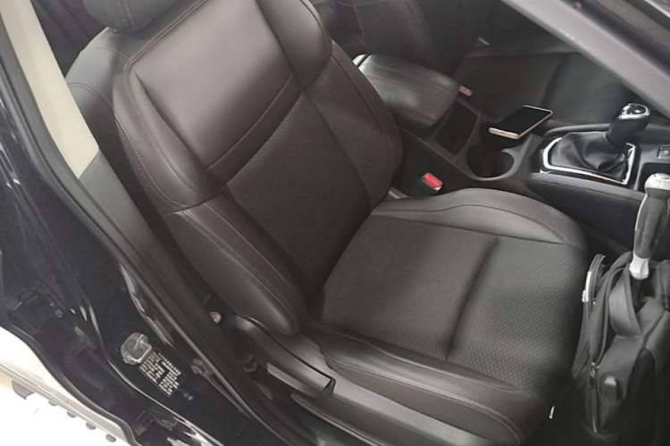 Used Nissan Qashqai 2019 2.0L CVT Luxury Edition Right Front Seat
