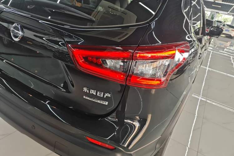 Used Nissan Qashqai 2019 2.0L CVT Luxury Edition Right Rear Taillight