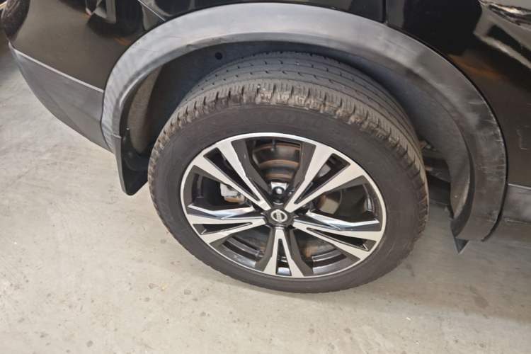 Used Nissan Qashqai 2019 2.0L CVT Luxury Edition Right Rear Wheel Hub