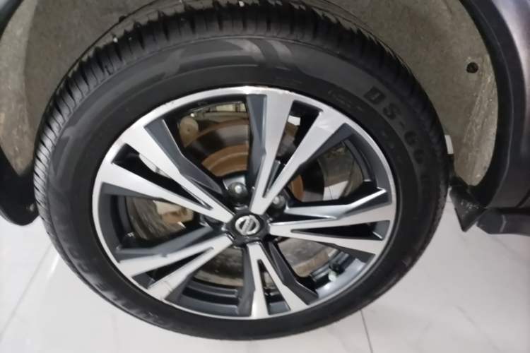 Used Nissan Qashqai 2019 2.0L CVT Luxury Edition Right Rear Wheel Hub