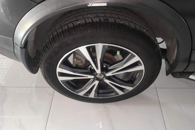 Used Nissan Qashqai 2019 2.0L CVT Luxury Edition Right Rear Wheel Hub